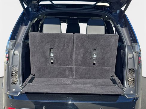 Certified 2023 Land Rover Discovery HSE R-Dynamic image 15