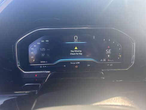 Used 2022 Chevrolet Silverado 1500 LT image 12