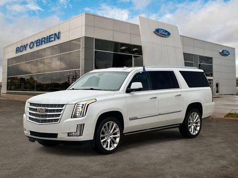 Used 2018 Cadillac Escalade ESV Premium Luxury image 1
