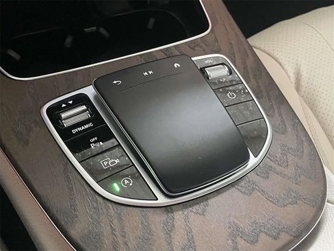 Used 2022 Mercedes-Benz E 350 Sedan image 29