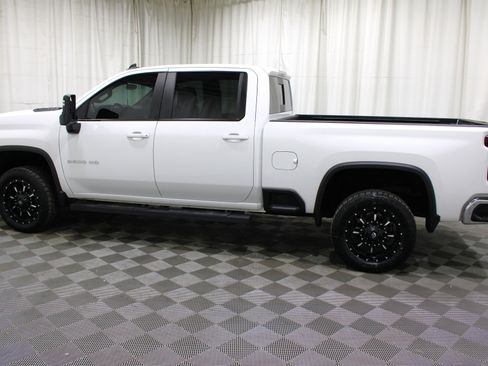 Used 2022 Chevrolet Silverado 2500 LT w/ Convenience Package image 34