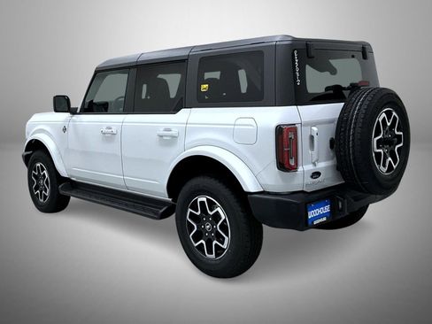 New 2025 Ford Bronco Outer Banks image 7