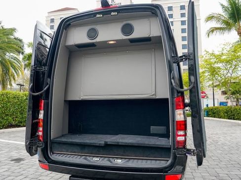 Used 2018 Mercedes-Benz Sprinter 3500 image 37