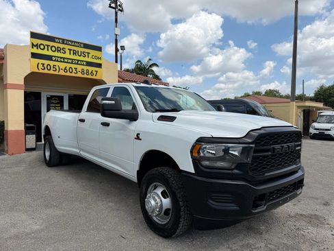 Used 2024 RAM 3500 Tradesman w/ Bed Utility Group AWD/4WD image 9