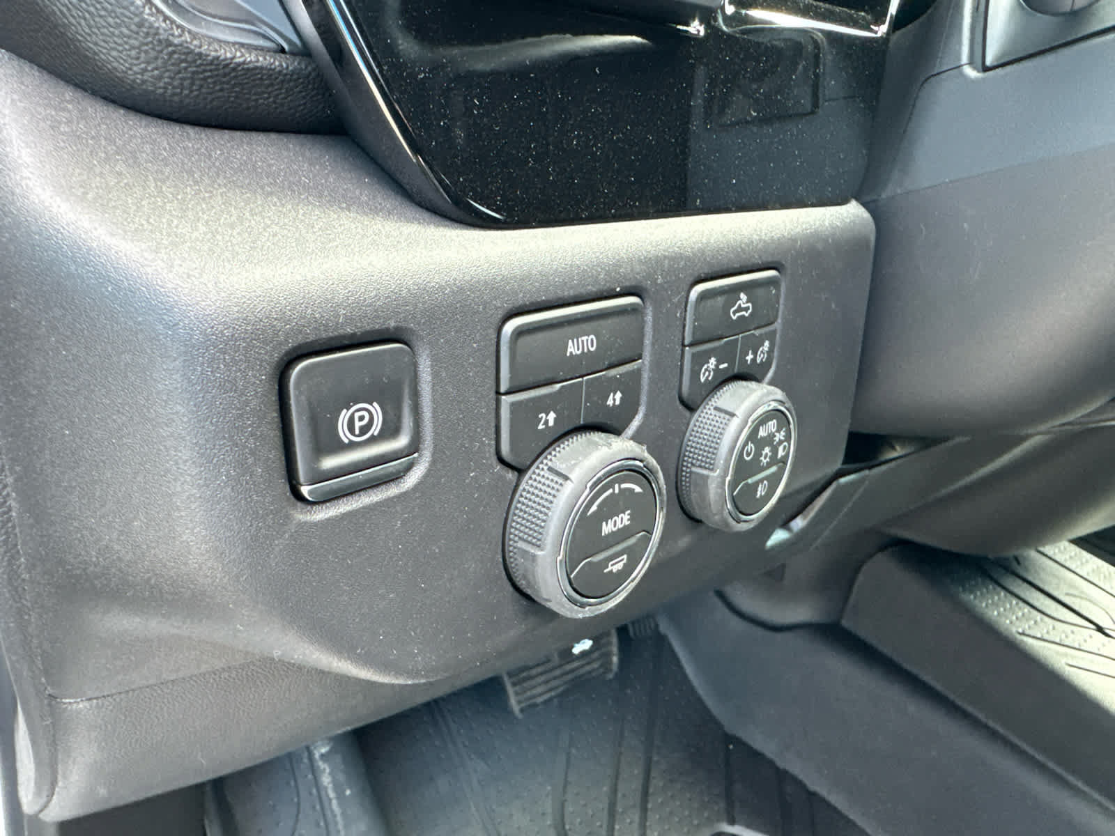 New 2026 Chevrolet Silverado 1500 RST w/ RST Select Package AWD/4WD image 19