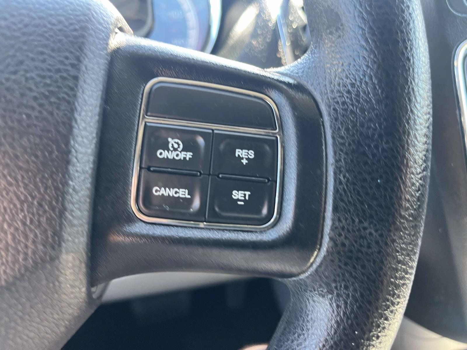 Used 2014 Dodge Grand Caravan SXT FWD image 19