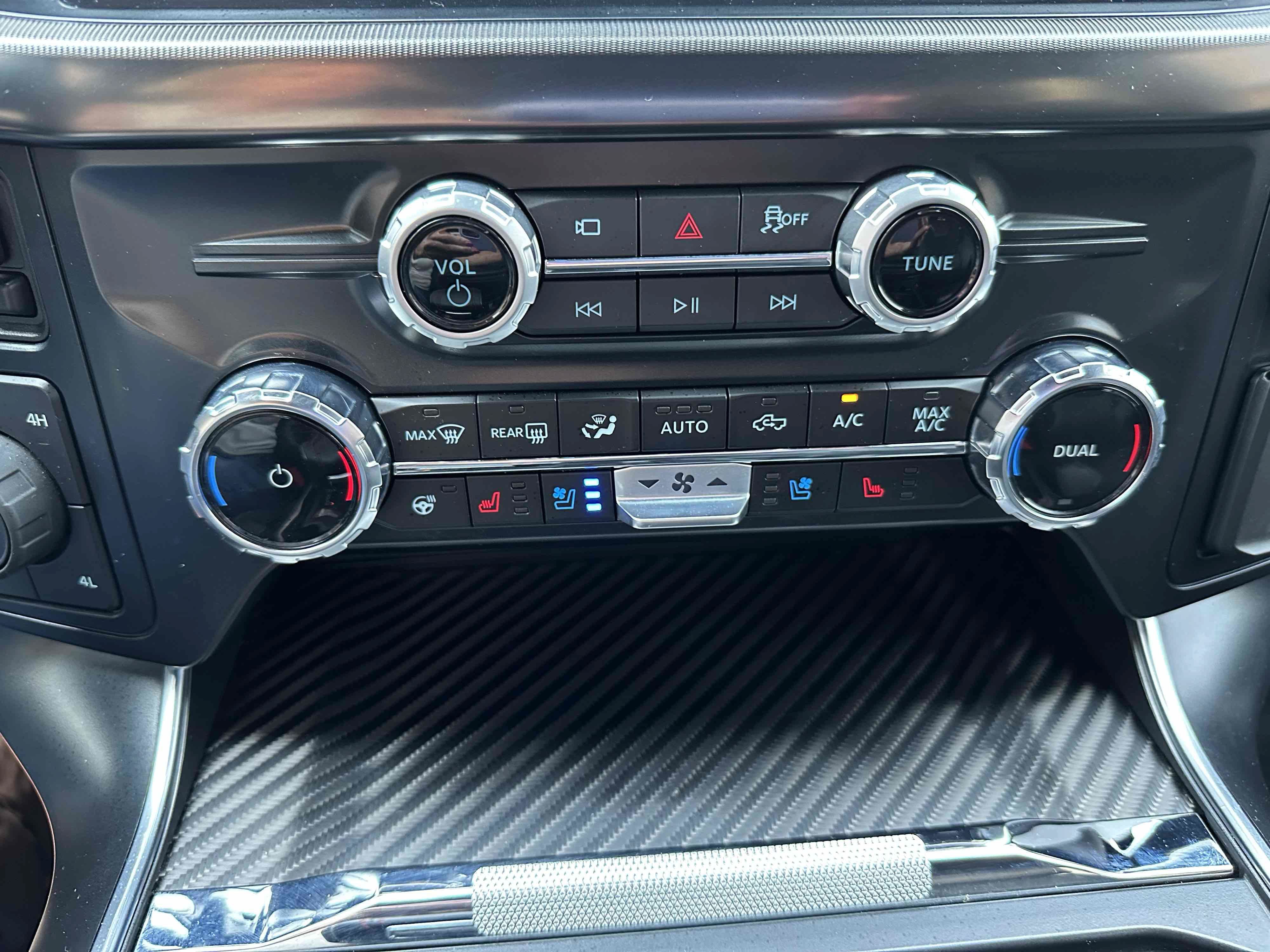 Used 2025 Ford F150 Raptor AWD/4WD image 24