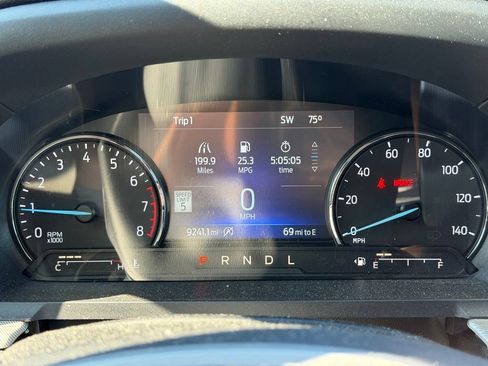 Used 2023 Ford Explorer XLT w/ Equipment Group 202A AWD/4WD image 14