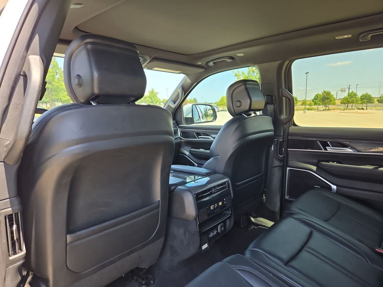 Used 2022 Jeep Wagoneer Series II w/ Premium Group I RWD image 15