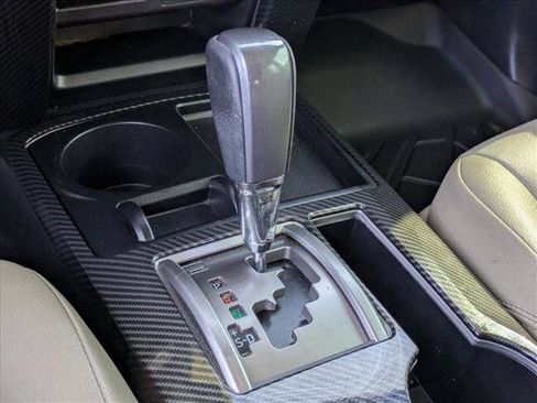 Used 2016 Toyota 4Runner SR5 Premium image 12