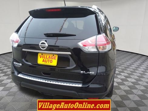Used 2015 Nissan Rogue SL w/ SL Premium Package image 14