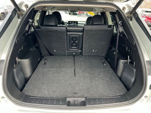 Used 2024 Mitsubishi Outlander SE image 24