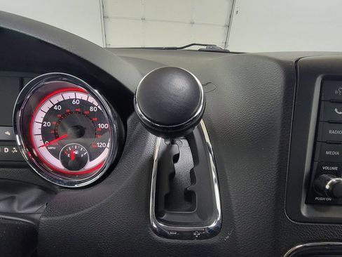 Used 2017 Dodge Grand Caravan SE w/ Power Window Group image 18