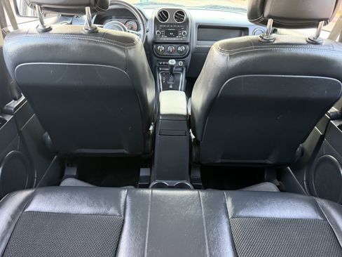 Used 2016 Jeep Patriot Sport w/ Power Value Group FWD image 17