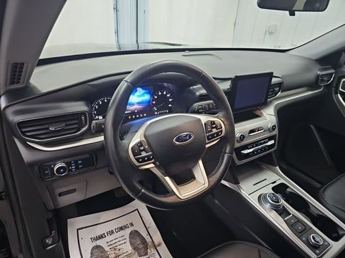 Used 2020 Ford Explorer XLT w/ Equipment Group 202A image 39