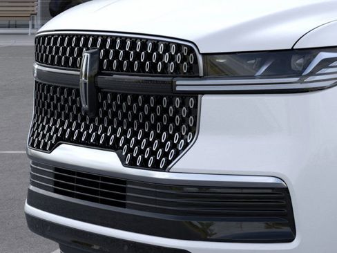 New 2026 Lincoln Navigator Reserve image 39