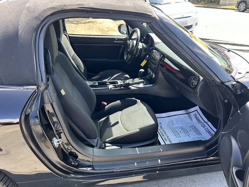 Used 2013 MAZDA MX-5 Miata Club RWD image 21