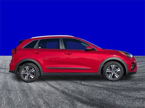 Used 2022 Kia Niro EX Premium image 3