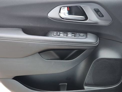 New 2026 Chrysler Pacifica Select w/ S Appearance Package AWD/4WD image 19
