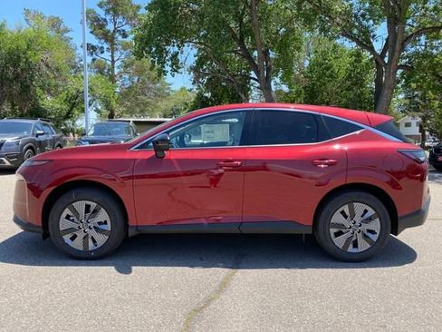 New 2025 Nissan Murano SL image 2