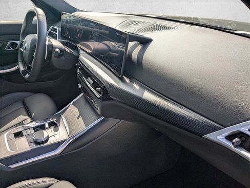 Used 2025 BMW 330i Sedan image 21