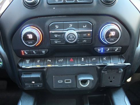 Used 2022 Chevrolet Silverado 2500 High Country w/ Safety Package II image 41