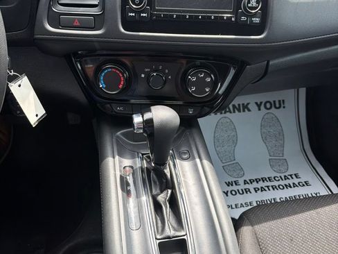 Used 2017 Honda HR-V LX image 5