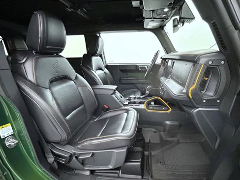 Used 2024 Ford Bronco Badlands image 15