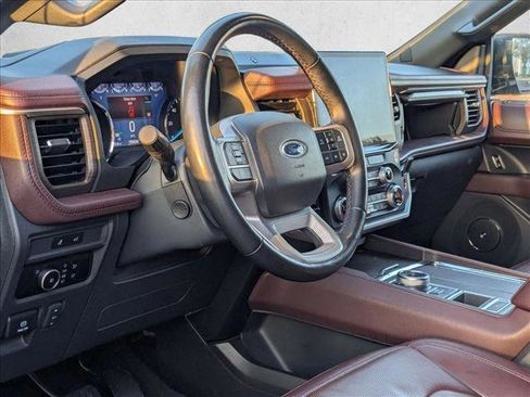 Used 2024 Ford Expedition Max Limited image 2