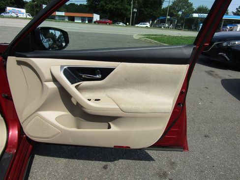 Used 2013 Nissan Altima 2.5 SV w/ 2.5SV Convenience Pkg FWD image 19