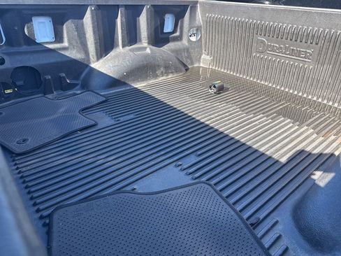 Certified 2023 Ford F150 Lariat image 5