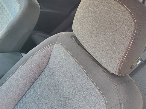 Used 2022 Chevrolet Equinox LT image 24