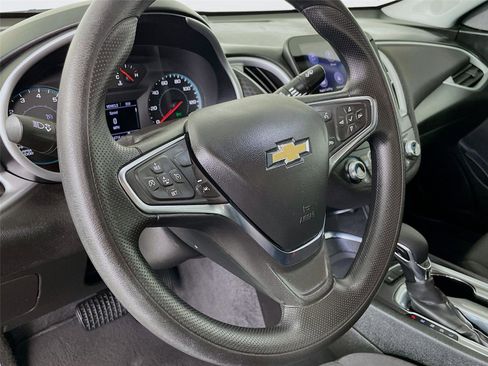 Used 2024 Chevrolet Malibu LT image 14