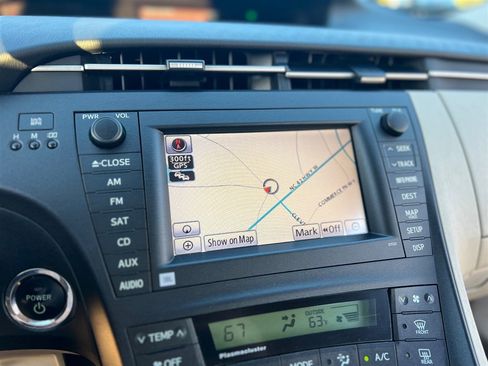 Used 2011 Toyota Prius image 24