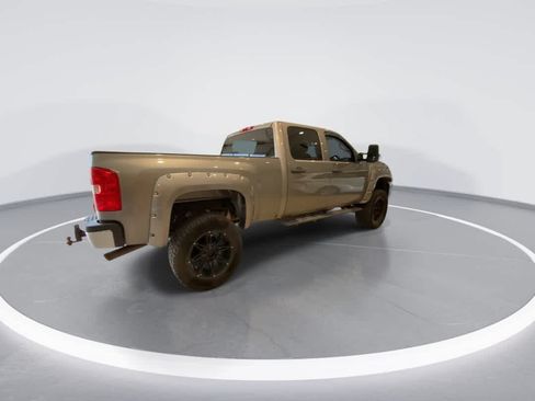 Used 2013 Chevrolet Silverado 2500 LT AWD/4WD image 8