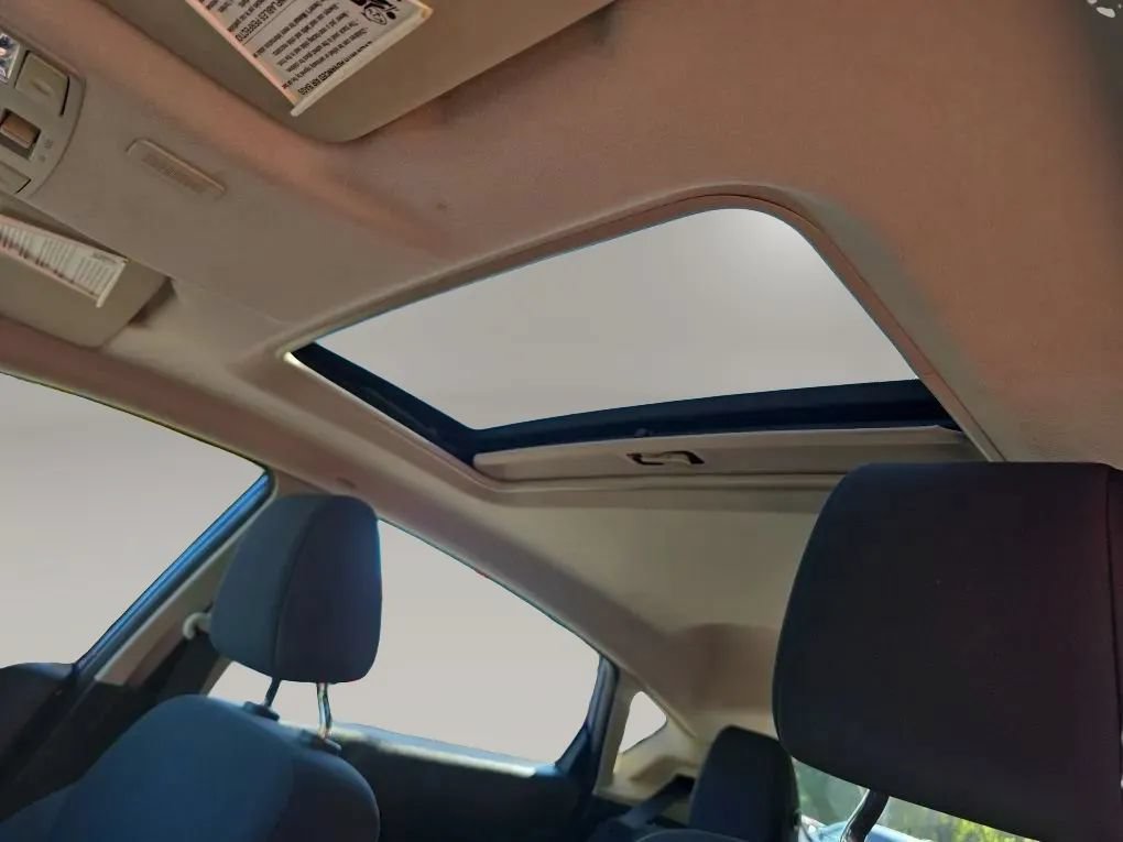 Used 2019 Ford Fiesta SE FWD image 16
