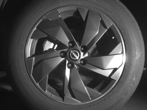 Used 2025 Nissan Rogue SV FWD image 12