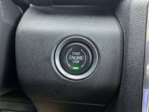 Used 2024 GMC Acadia Elevation image 18