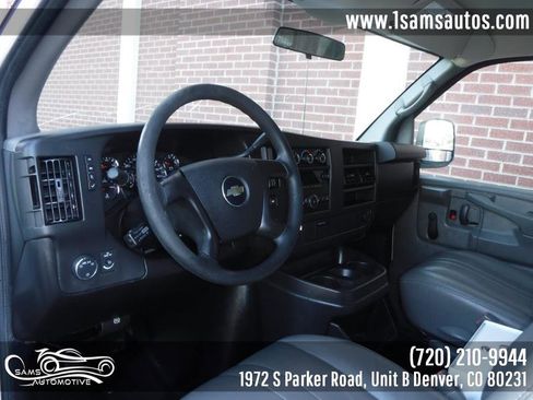 Used 2009 Chevrolet Express 1500 AWD image 34