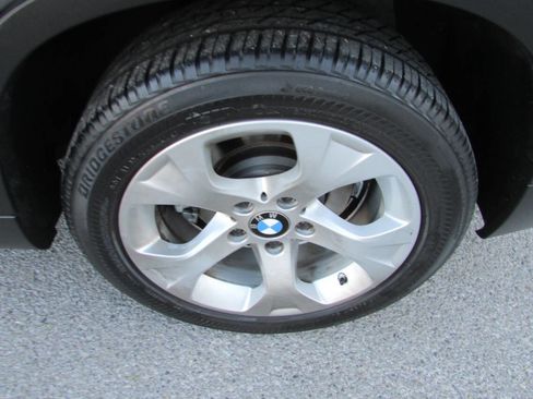 Used 2013 BMW X1 sDrive28i image 11