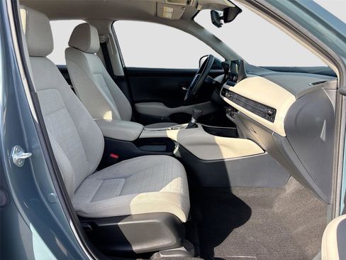 Certified 2023 Honda HR-V LX image 29