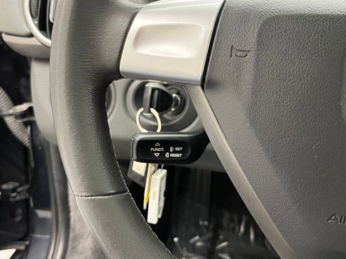 Used 2005 Porsche Boxster image 13