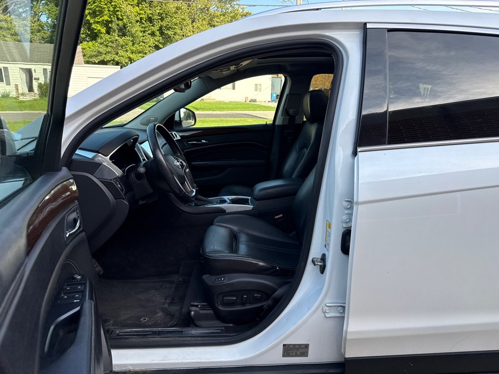 Used 2013 Cadillac SRX Luxury AWD/4WD image 10