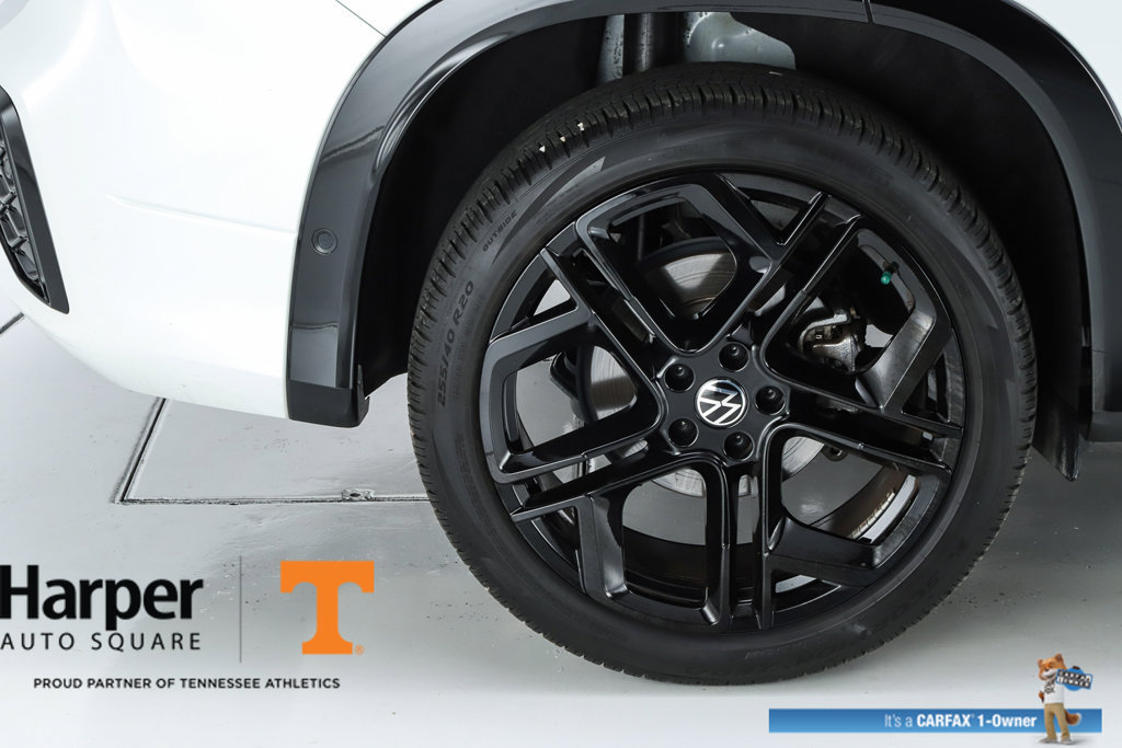 Used 2025 Volkswagen Tiguan SE R-Line AWD/4WD image 52