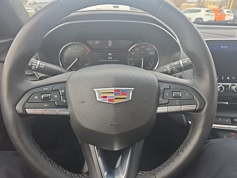 Used 2022 Cadillac CT4 Luxury w/ Cold Weather Package RWD image 12