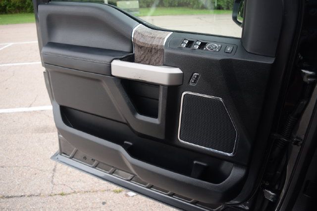 Used 2019 Ford F350 Lariat w/ Chrome Package AWD/4WD image 17