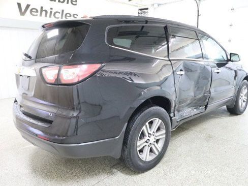 Used 2017 Chevrolet Traverse LT AWD/4WD image 6
