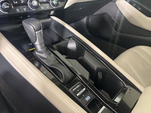 Used 2025 Honda Accord Touring image 19