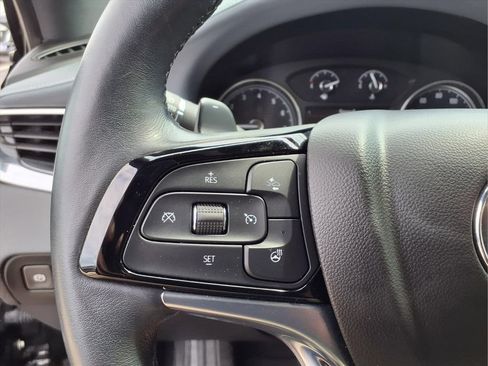 Used 2023 Buick Enclave Essence AWD/4WD image 26