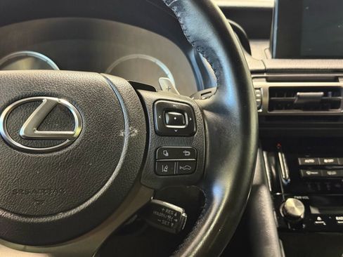 Used 2021 Lexus IS 300 image 18